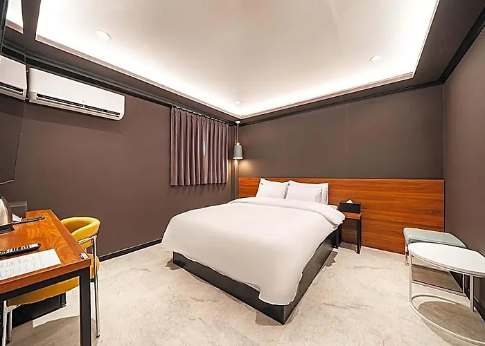 Hotel Yongsan 3*